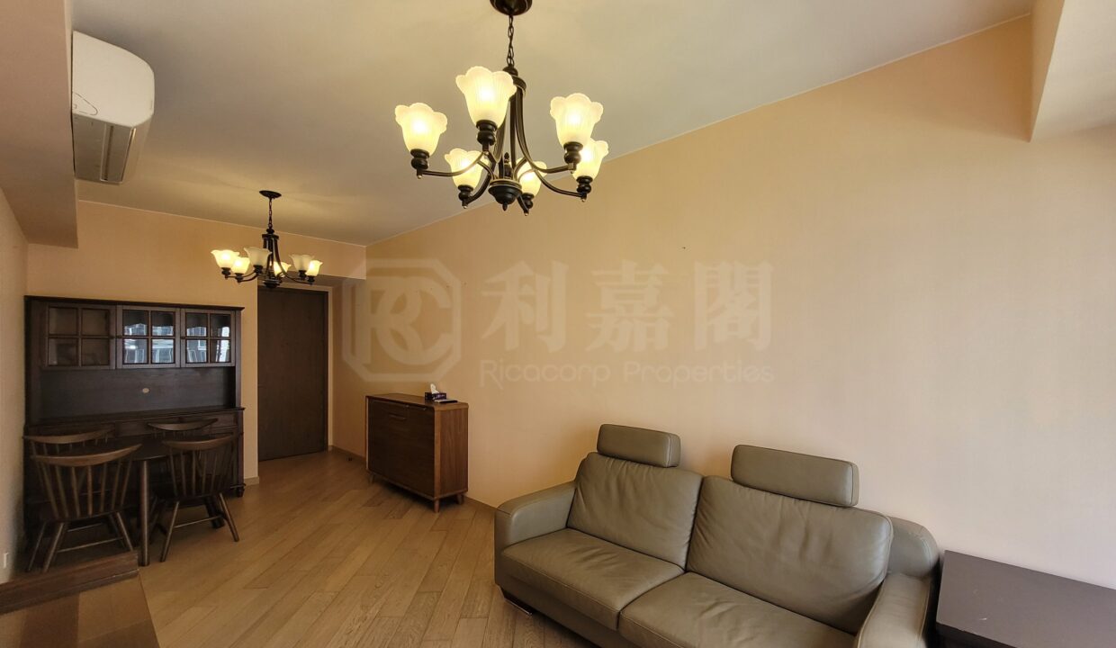 ff6cc3a8-0126-4b77-9a65-0c7f6bc8b867